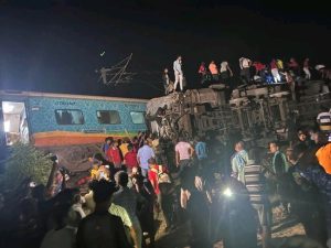 Balasore Train Accident: ओडिशा ट्रेन हादसे में 233 यात्रियों की हुई मौत, 900 से अधिक लोग घायल, घंटो बाद भी राहत बचाव कार्य जारी 